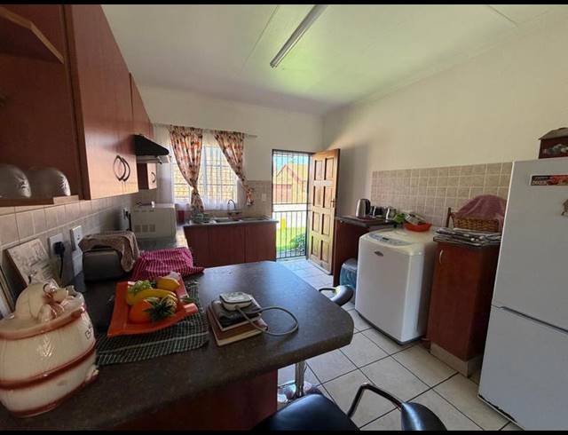 2 BEDROOM TOWNHOUSE FOR SALE IN KOOKRUS